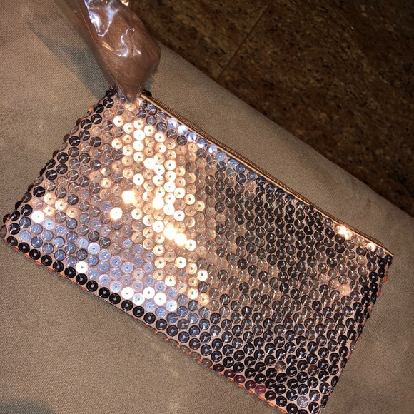 Cute Rose Gold sequin pouch - Picture 2 of 3